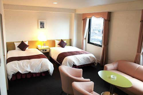 Hotel Verfort Hyuga Zewnętrze zdjęcie